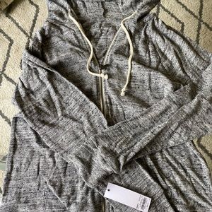 WOMENS BRAND NEW LIGHTWEIGHT SWEATSHIRT